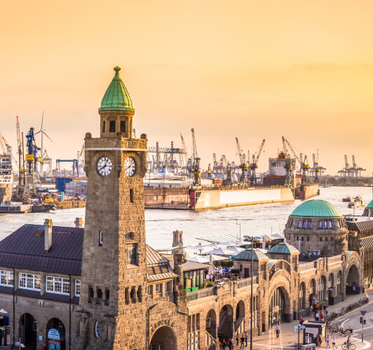 Maritime allure and bustling commerce on the Elbe River