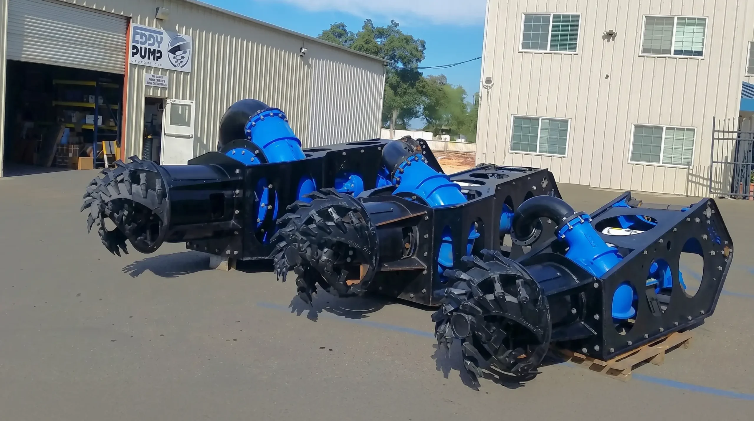 eddypump-excavator-pump-attachment-model-specs-1600x900 Excavator dredging system with multiple pump attachments and monitoring solutions for reliable field performance
