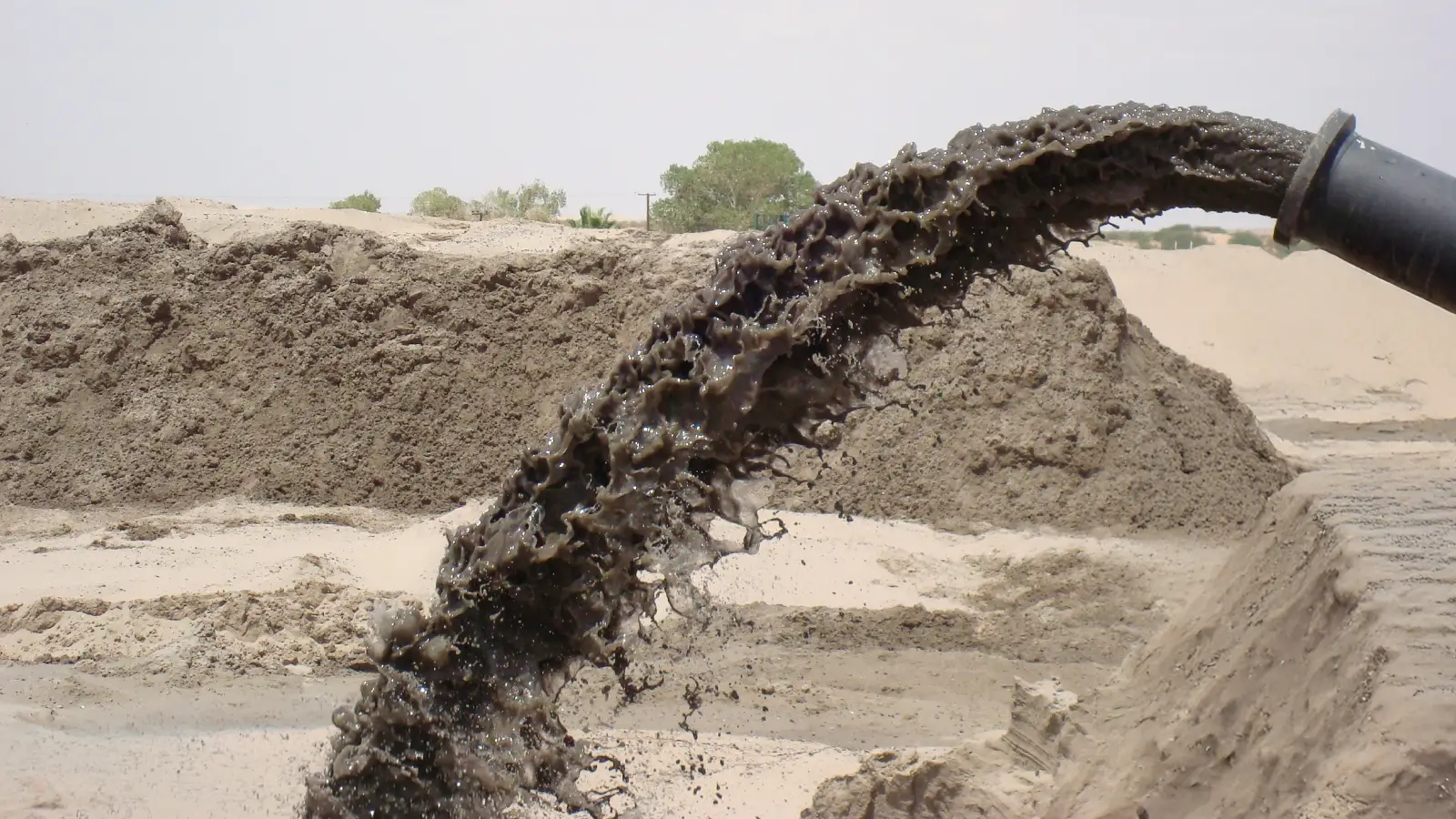 Tailings Removal Results High production dredging system restoring mining pond capacity with continuous slurry pumping and reduced downtime in tailings operations