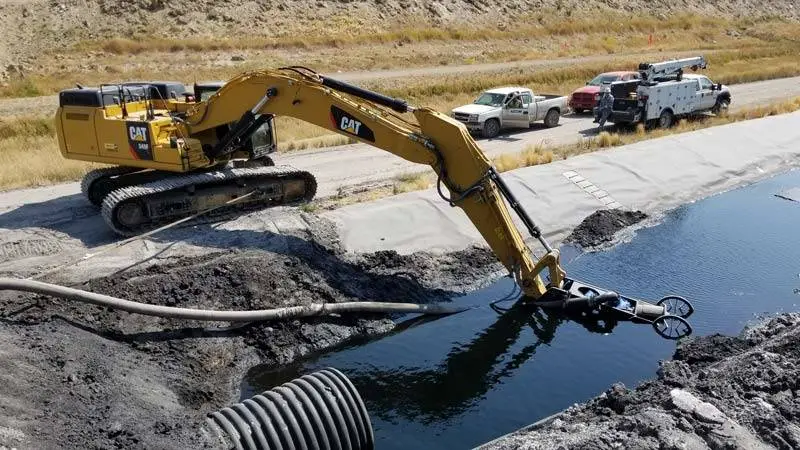 eddypump-the-benefits-of-a-reliable-agricultural-irrigation-pump-1600x900 canal-dredging-excavator-dredger-attachment